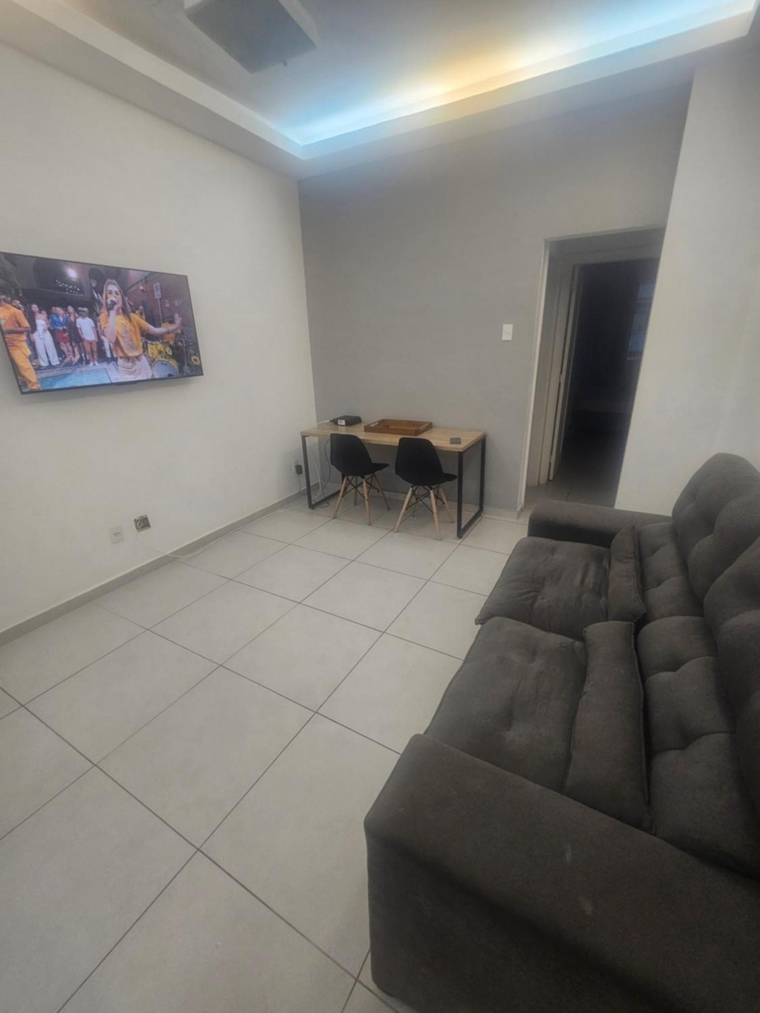 Apartamento Copa Espacoso Economico